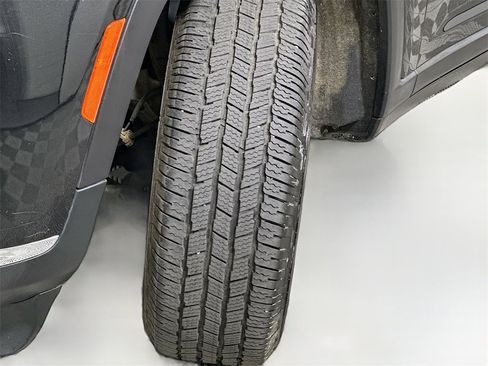 Used 2021 Jeep Grand Cherokee L Limited image 25