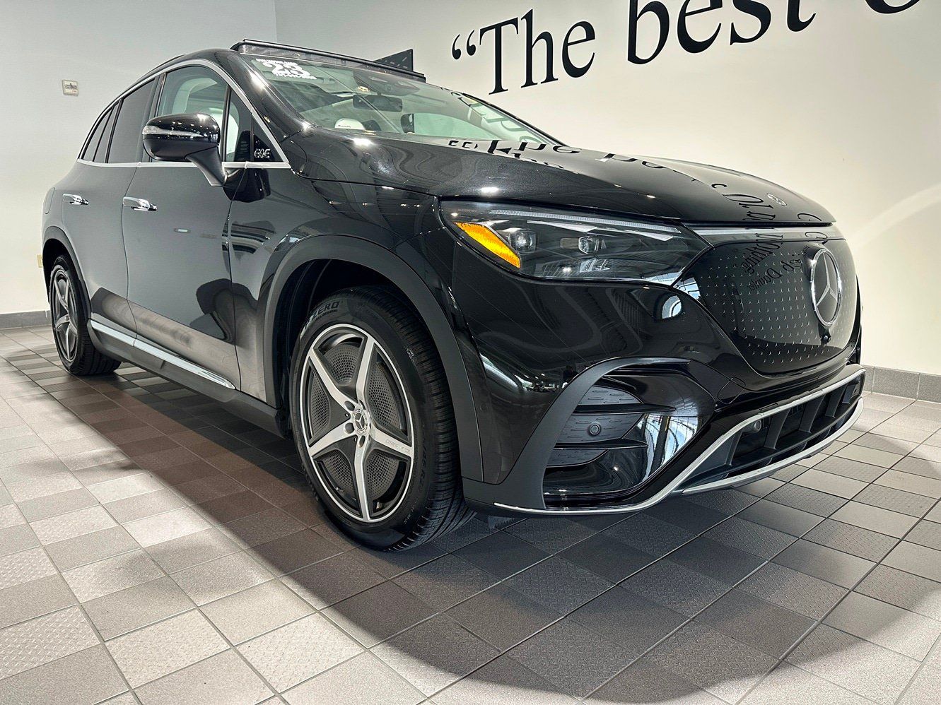 Used 2023 Mercedes-Benz EQE 500 4MATIC SUV image 1
