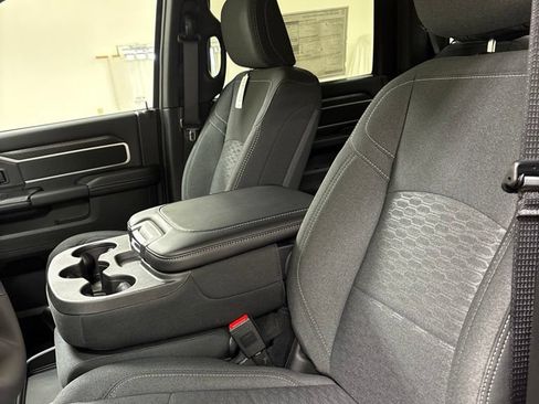 New 2026 RAM 2500 Big Horn AWD/4WD image 16