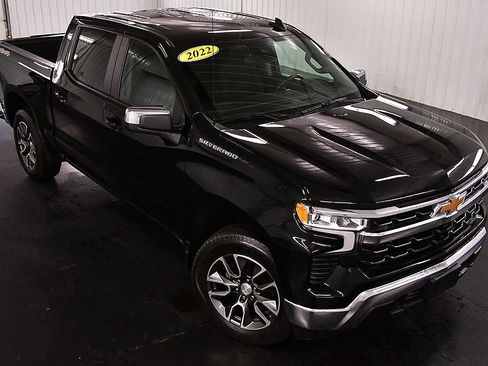 Used 2022 Chevrolet Silverado 1500 LT AWD/4WD image 14