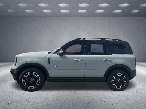 Used 2022 Ford Bronco Sport Outer Banks w/ Tech Package AWD/4WD image 4