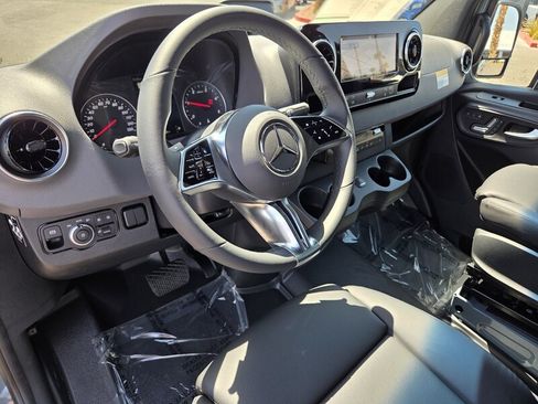 New 2026 Mercedes-Benz Sprinter 2500 image 12