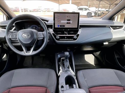 Used 2025 Toyota Corolla SE image 15