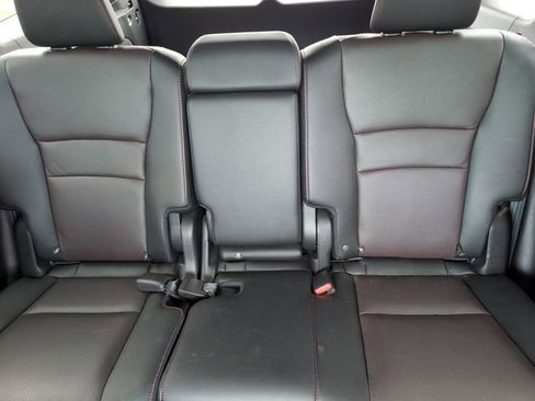 Used 2025 Honda Passport Black Edition image 26