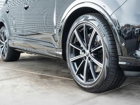 Certified 2024 Audi Q7 3.0T Prestige w/ Prestige Package image 35