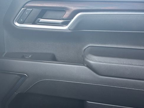 Used 2024 GMC Sierra 1500 SLT image 30