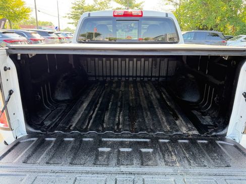 Used 2022 GMC Canyon AT4 w/ Driver Alert Package AWD/4WD image 31