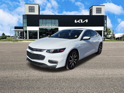 Used 2018 Chevrolet Malibu LT image 4