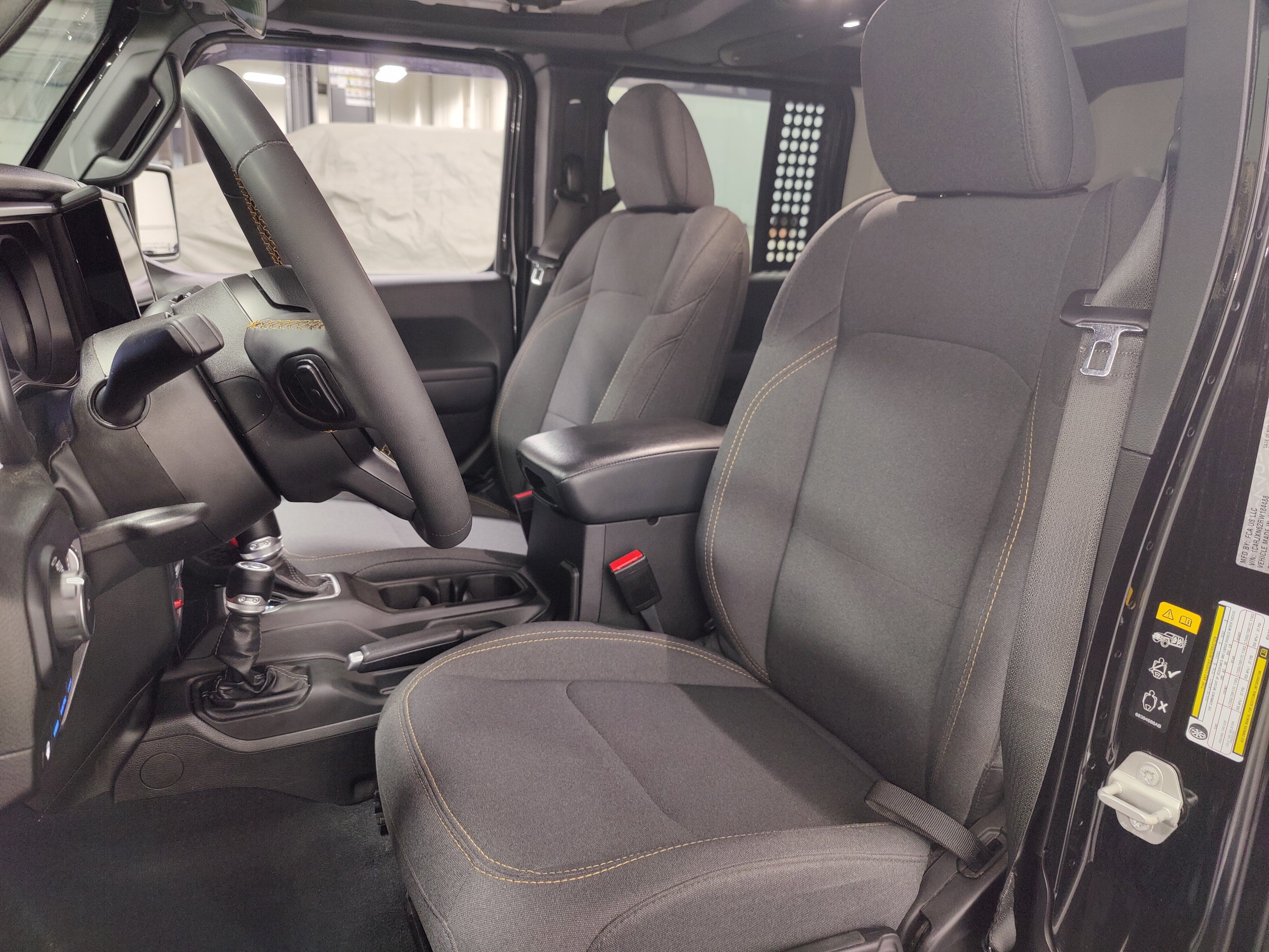 Used 2024 Jeep Wrangler Unlimited AWD/4WD image 14