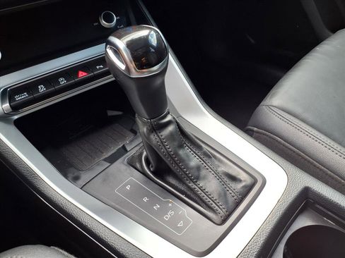 Used 2020 Audi Q3 2.0T Premium Plus w/ Premium Plus Package image 13