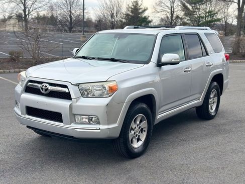 Used 2011 Toyota 4Runner SR5 image 3