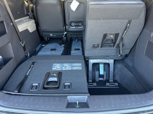 New 2026 Kia Carnival EX FWD image 15