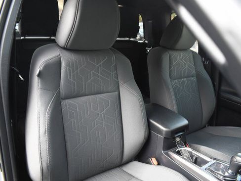 Used 2017 Toyota Tacoma TRD Sport w/ Premium & Technology Package image 26