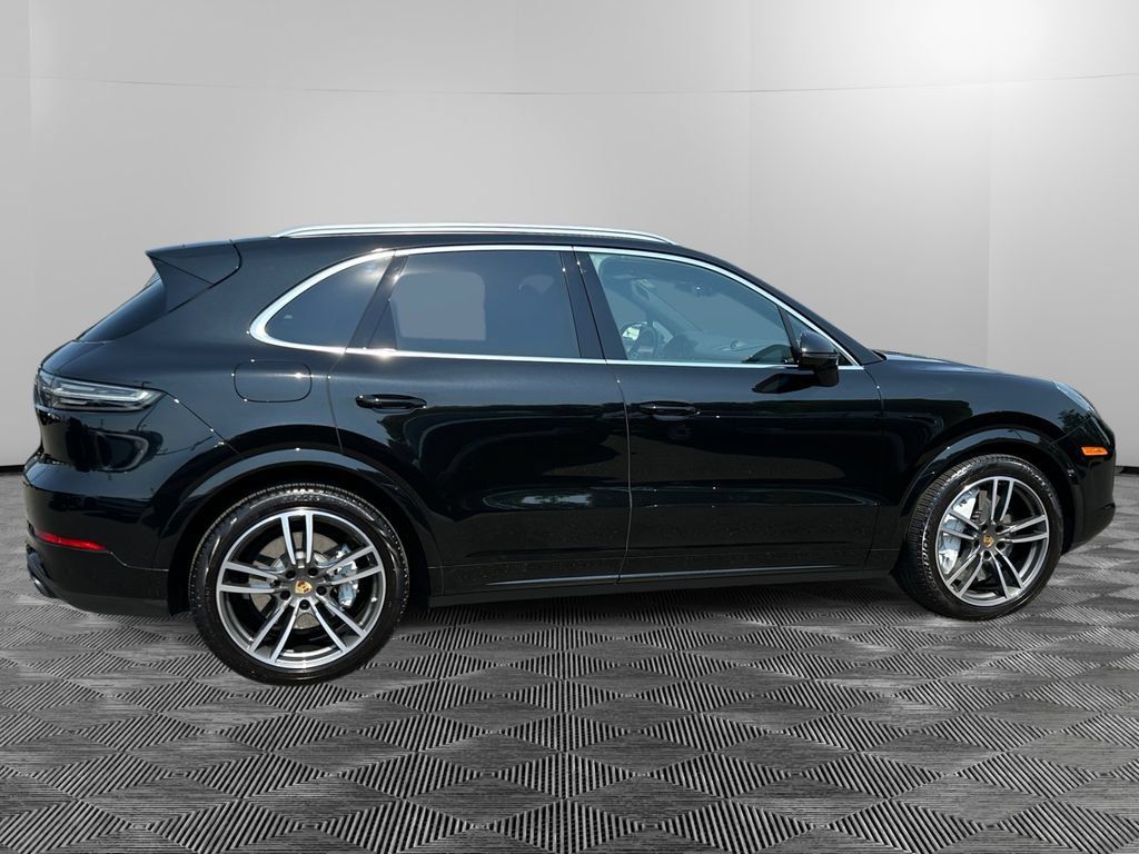 Used 2023 Porsche Cayenne Turbo AWD/4WD image 6