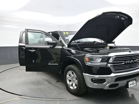 Used 2020 RAM 1500 Laramie AWD/4WD image 25