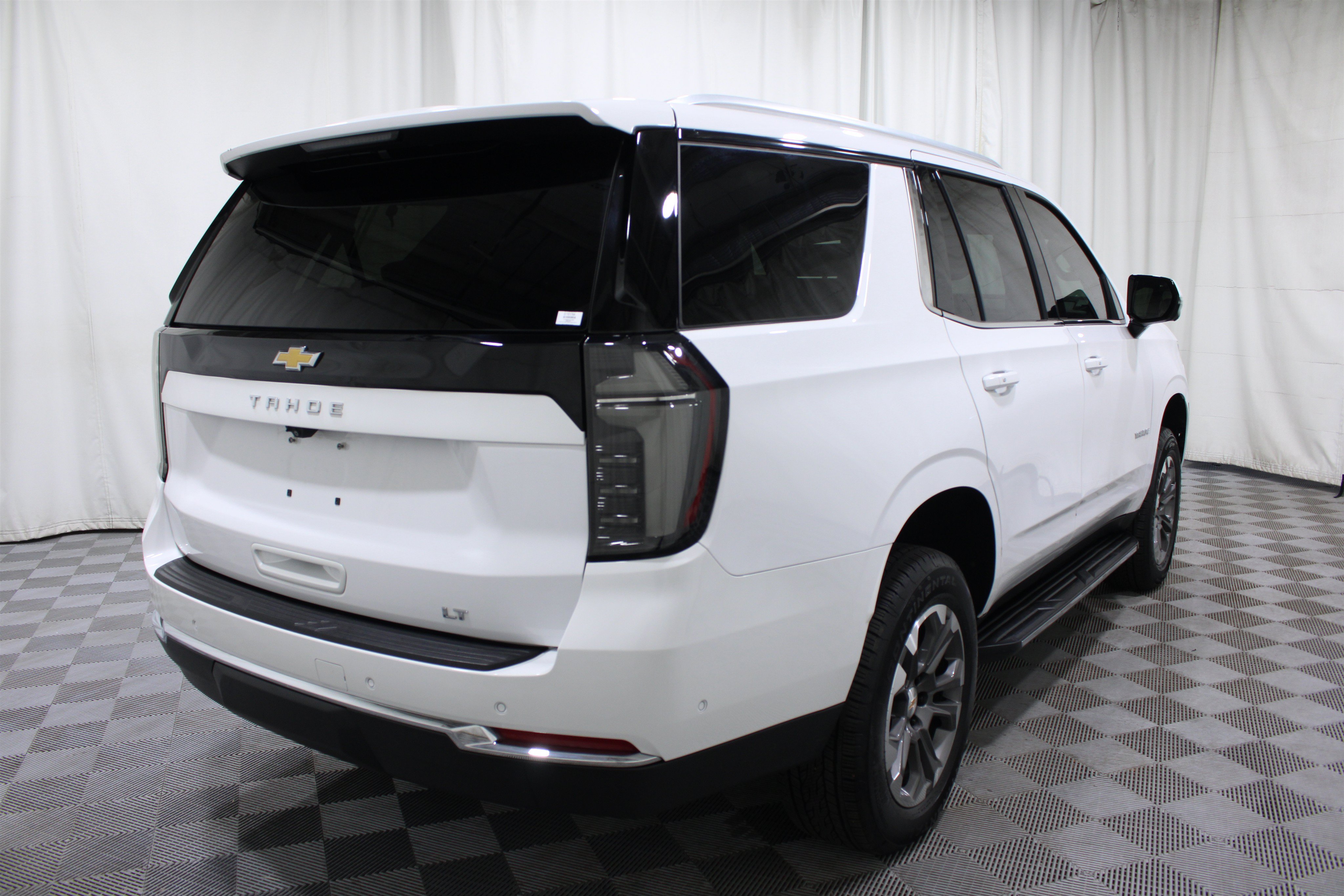 Used 2025 Chevrolet Tahoe LT w/ Comfort Package AWD/4WD image 33