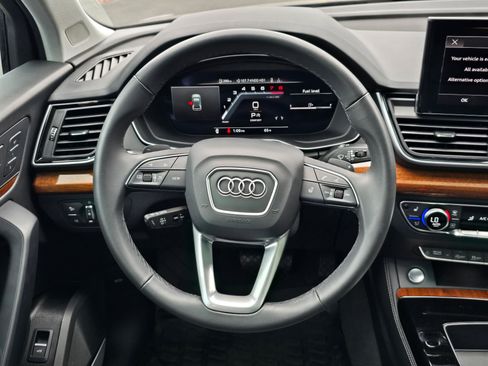 Used 2023 Audi Q5 2.0T Premium Plus AWD/4WD image 18