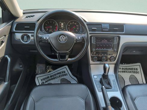 Used 2019 Volkswagen Passat 2.0T Wolfsburg w/ Wheels & Sunroof Package FWD image 22