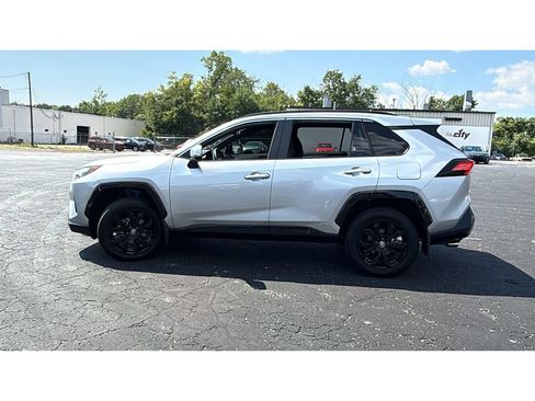 Certified 2024 Toyota RAV4 SE w/ Weather Package AWD/4WD image 4