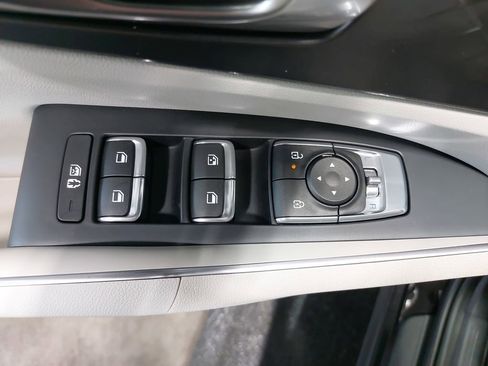 Used 2025 Kia Sorento S FWD image 57