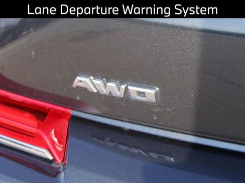 Used 2019 Cadillac XTS Luxury image 10