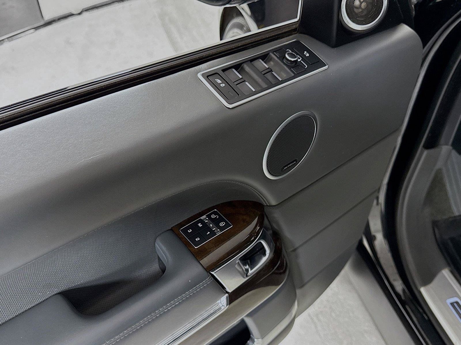 Used 2016 Land Rover Range Rover LWB SV Autobiography AWD/4WD image 12