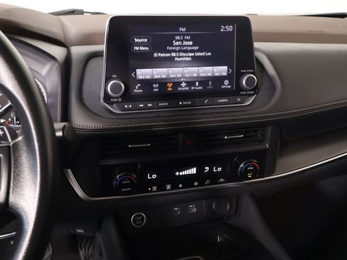 Used 2023 Nissan Rogue SV FWD image 5