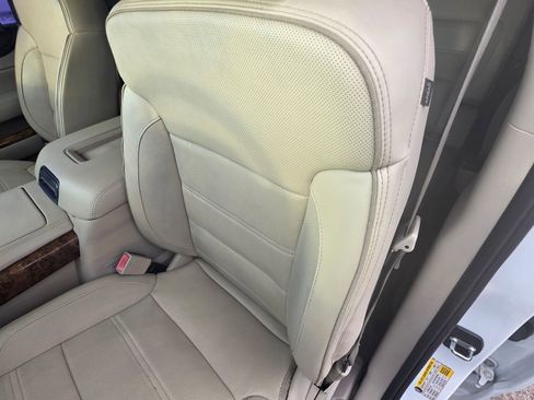 Used 2015 GMC Yukon XL Denali w/ Touring Package image 40