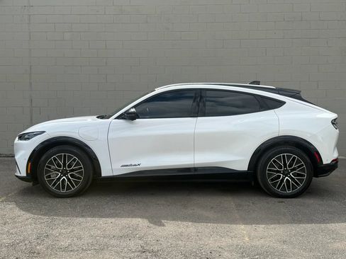 Used 2024 Ford Mustang Mach-E Premium AWD/4WD image 3