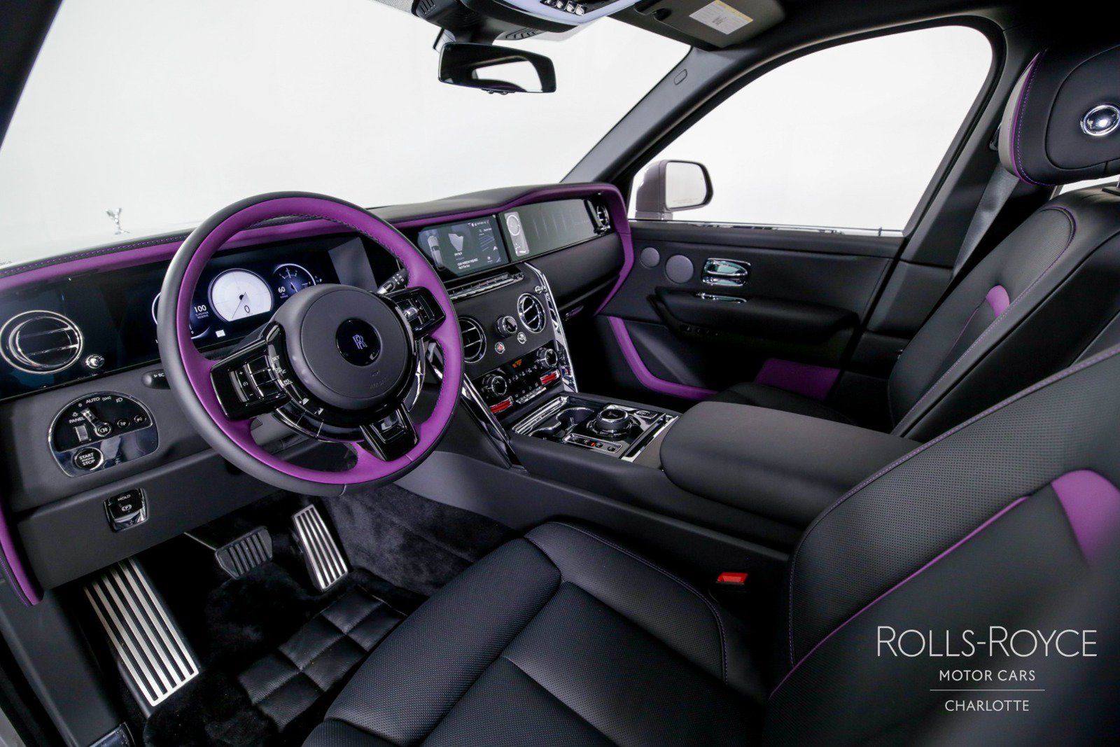 Used 2025 Rolls-Royce Cullinan AWD/4WD image 4