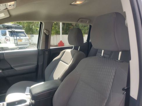 Certified 2023 Toyota Tacoma SR5 w/ Technology Package image 15