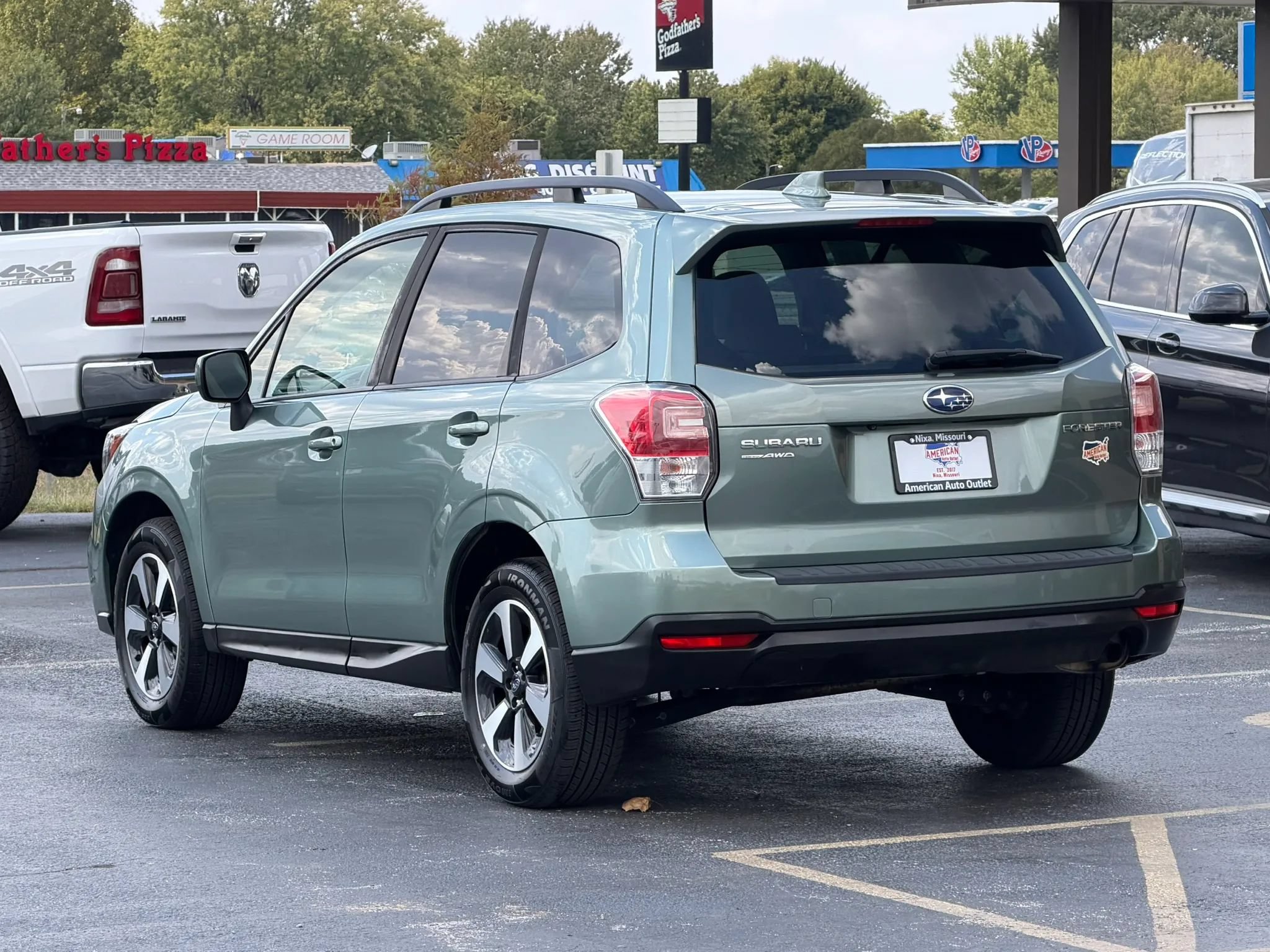 Used 2018 Subaru Forester 2.5i Premium w/ All-Weather Package AWD/4WD image 56