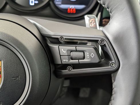 New 2026 Porsche Macan image 23