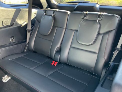 Used 2025 Ford Explorer ST-Line w/ Premium Package image 22