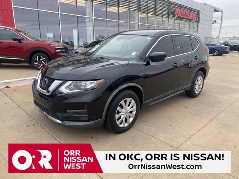 Used 2020 Nissan Rogue S image 1