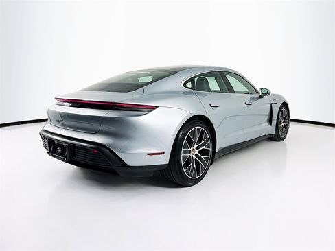 Used 2021 Porsche Taycan 4S image 7