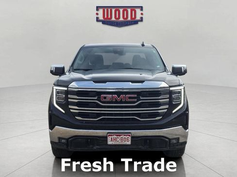 Used 2024 GMC Sierra 1500 SLT image 2