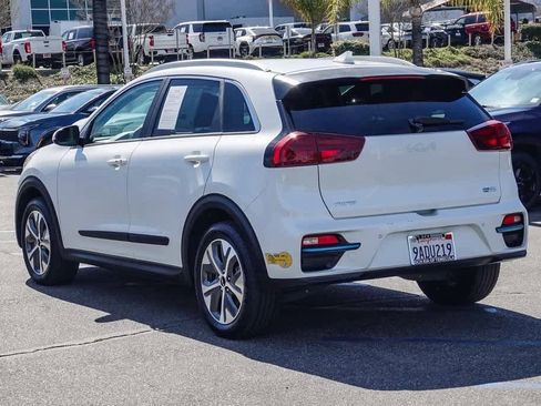 Certified 2022 Kia Niro EX Premium image 6