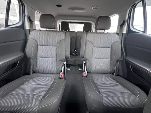 Used 2023 GMC Acadia SLE w/ LPO, Floor Liner Package FWD image 23