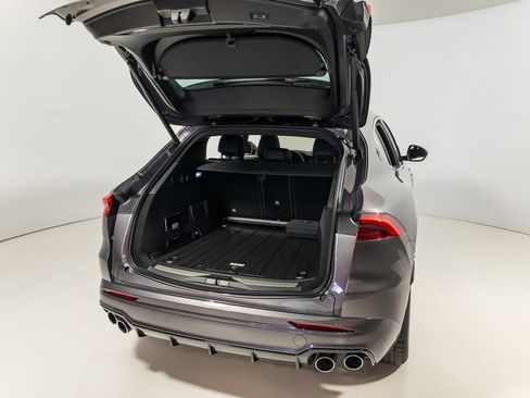 Used 2024 Maserati Grecale GT image 28