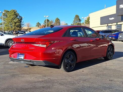 Certified 2022 Hyundai Elantra Blue image 3