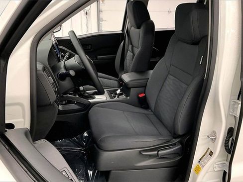 New 2026 Nissan Frontier S w/ Tow Package image 9