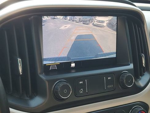 Used 2020 GMC Canyon SLT w/ Driver Alert Package AWD/4WD image 15