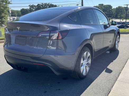 Used 2023 Tesla Model Y Long Range AWD/4WD image 6