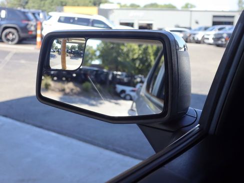 Used 2024 Chevrolet Silverado 1500 LT w/ Z71 Off-Road Package image 28