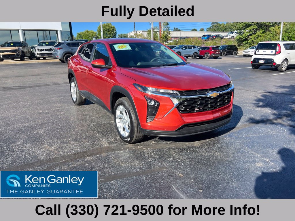 Used 2024 Chevrolet Trax LS w/ LS Convenience Package FWD image 5
