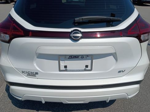 Used 2023 Nissan Kicks SV FWD image 14