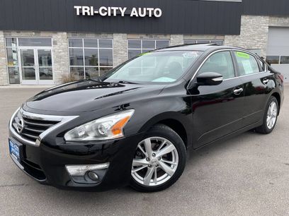 Used 2013 Nissan Altima 2.5 SL w/ Technology Pkg