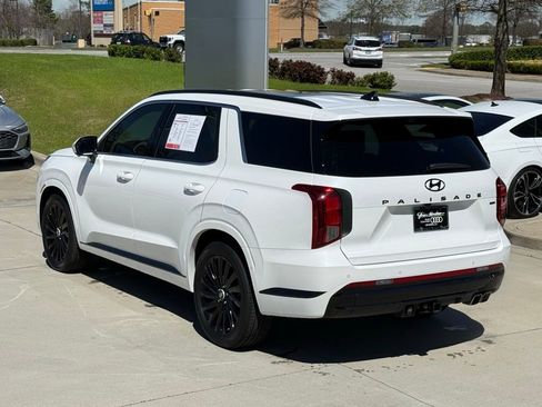 Used 2024 Hyundai Palisade Calligraphy image 11
