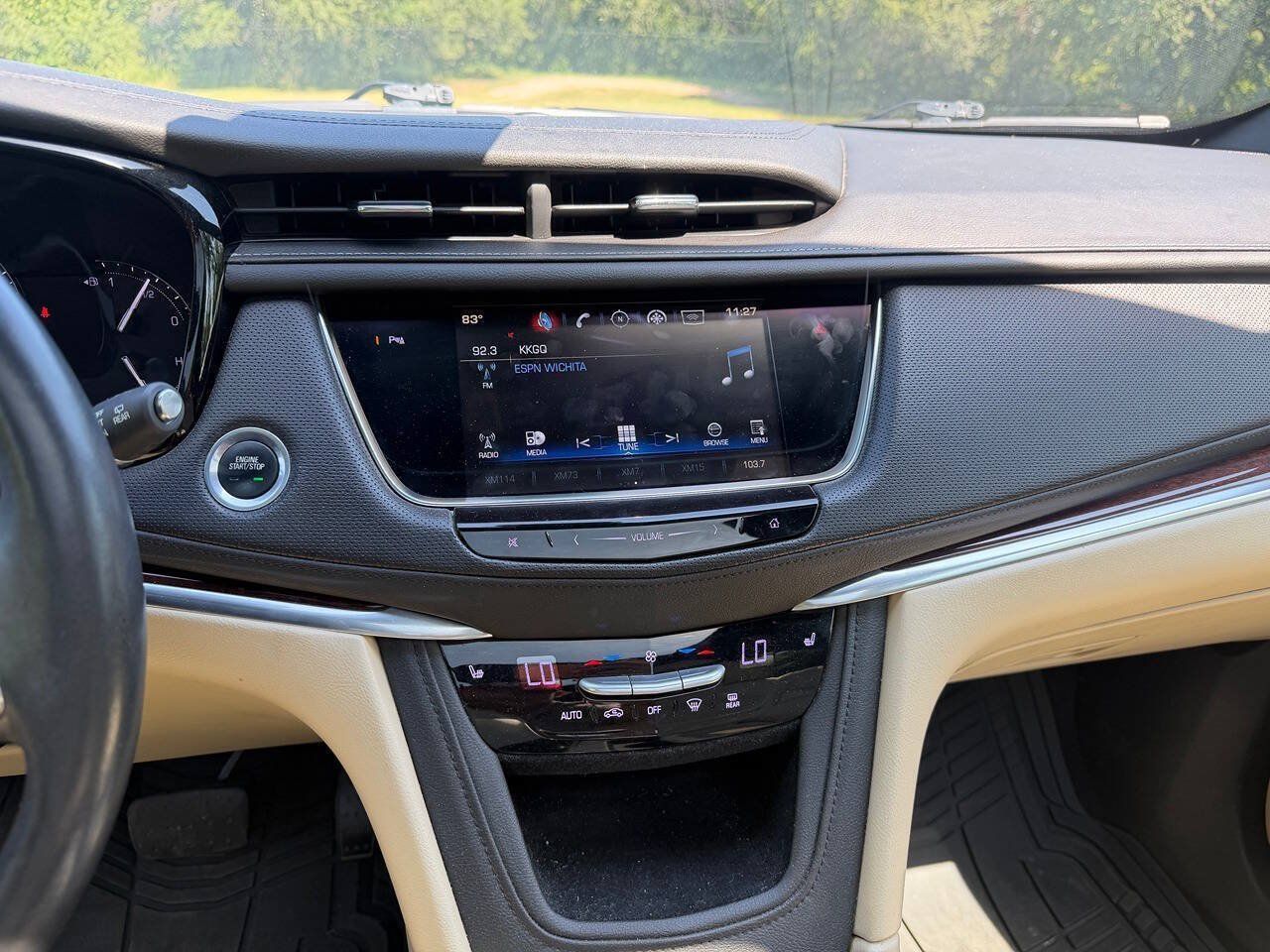 Used 2017 Cadillac XT5 Luxury w/ Driver Awareness Package FWD image 14
